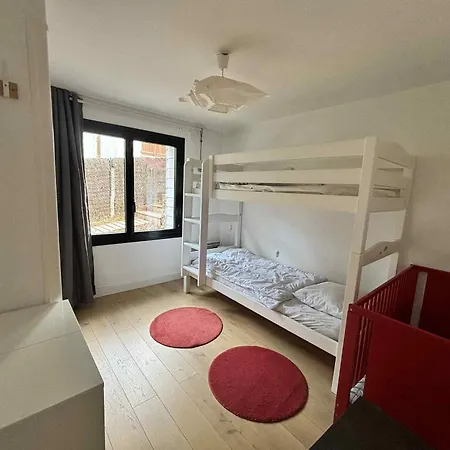 Spacieuse Pour 10 Personnes Avec Wifi Dans Le Quartier De La Griere - Fr-1-194-317