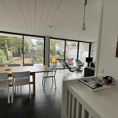 Spacieuse Pour 10 Personnes Avec Wifi Dans Le Quartier De La Griere - Fr-1-194-317 * 라트슈수르메르