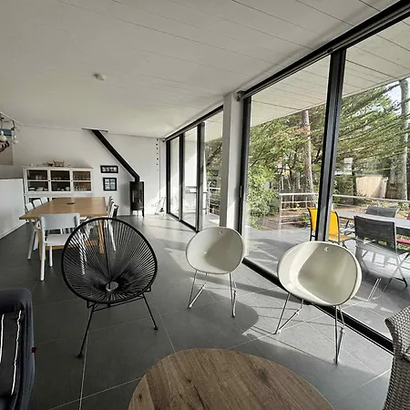 Spacieuse Pour 10 Personnes Avec Wifi Dans Le Quartier De La Griere - Fr-1-194-317 펜션 *
