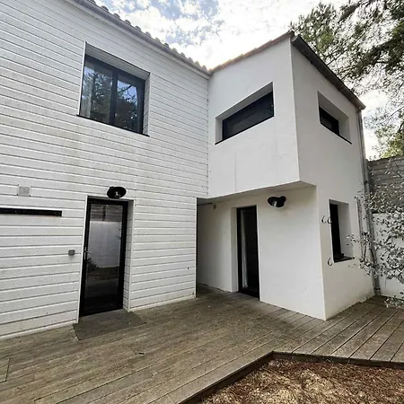 Spacieuse Pour 10 Personnes Avec Wifi Dans Le Quartier De La Griere - Fr-1-194-317 펜션