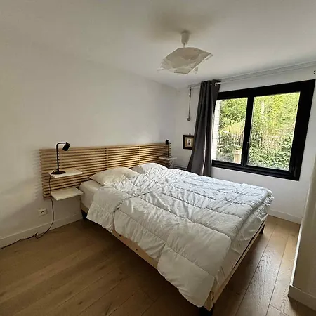 Spacieuse Pour 10 Personnes Avec Wifi Dans Le Quartier De La Griere - Fr-1-194-317 *